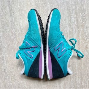 CLOSET CLOSING New Balance 420 Retro Trainer